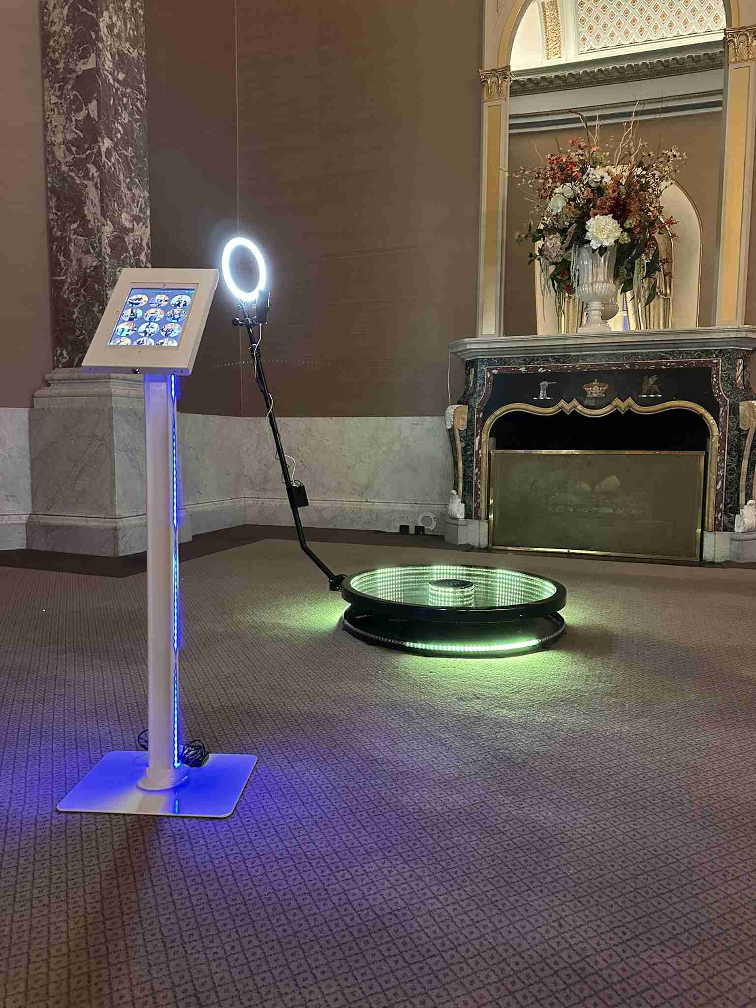 360 Photo Booth with LED Sharing Station